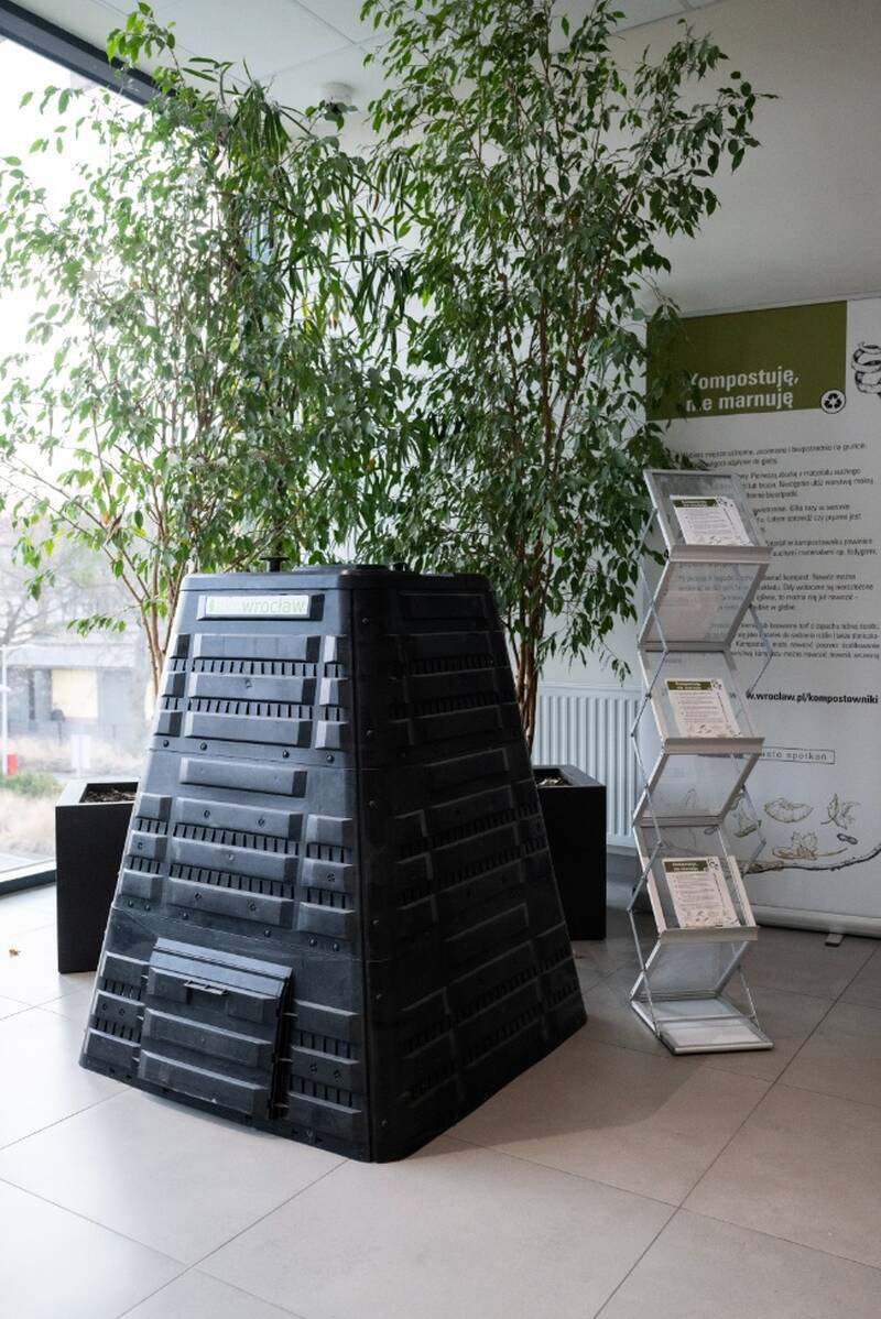 Wrocław rozdaje darmowe kompostowniki