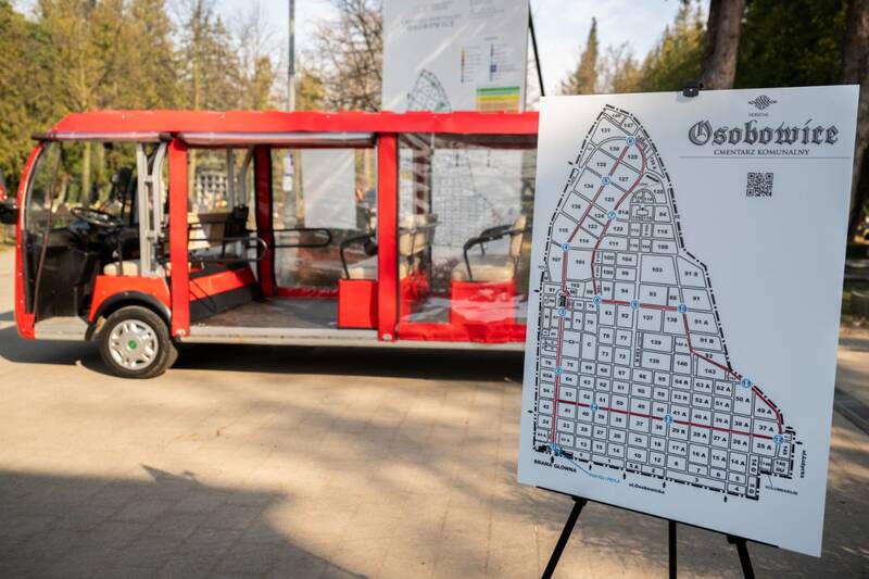 Darmowy transport zmienia codzienność na wrocławskim cmentarzu